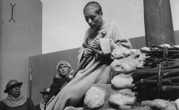 2015-07-16-1437088473-2487045-art_thepassionofjoanofarc_101714.jpg