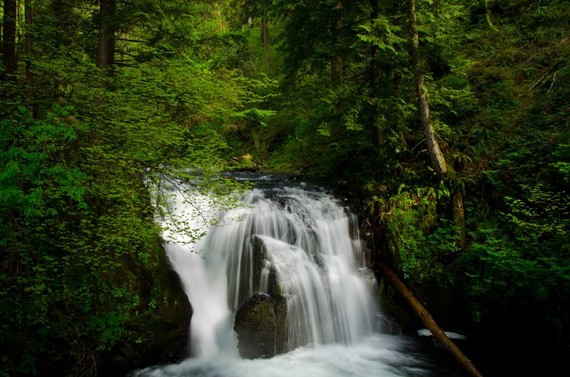 2015-07-17-1437122366-418100-WaterfallPICHUFFPOST.jpg