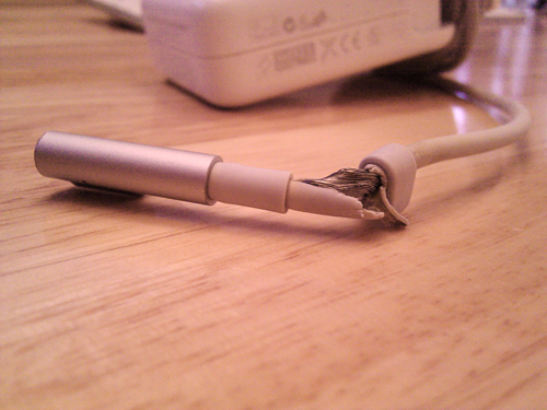 Dear Apple, Your Chargers Are Crap | HuffPost