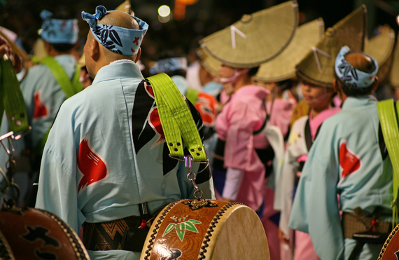 2015-07-21-1437472768-5005406-AwaOdori6.jpg