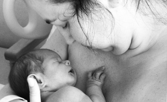2015-08-03-1438567759-4312735-breastfeeding.jpg