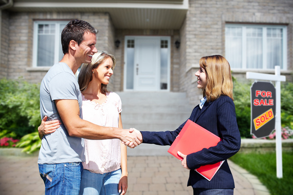 2015-08-05-1438796068-8207786-interest_rates_rise_shutterstock_249575818.jpg