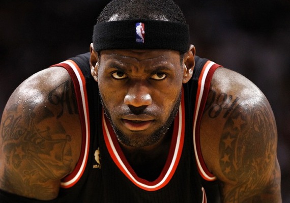 2015-08-07-1438976305-5028976-0324_lebronjames_650x455.jpg