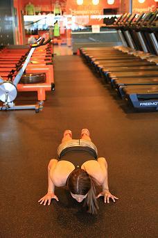 2015-08-10-1439232085-5615147-jumpstoburpees4.jpg