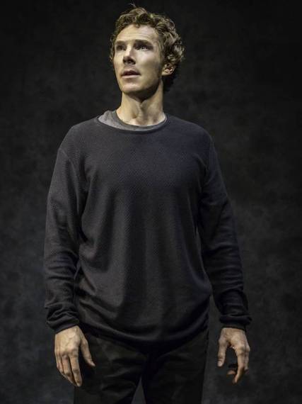 2015-08-20-1440089916-7065327-CumberbatchHamlet5.jpg