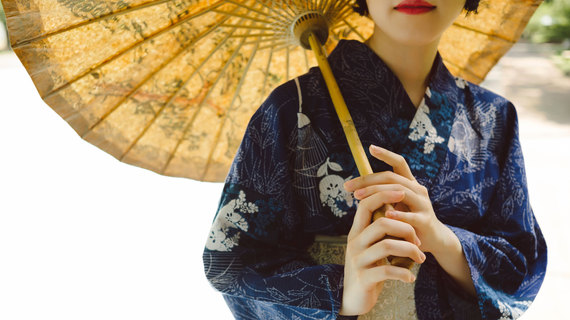 2015-08-28-1440753248-1828707-Kimono.jpg