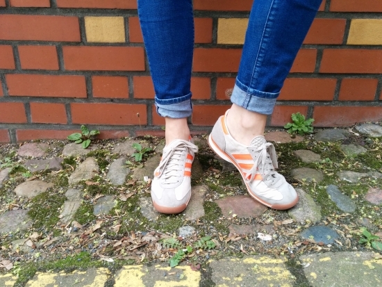2015-08-31-1441027776-1964607-sneakers_550.jpg