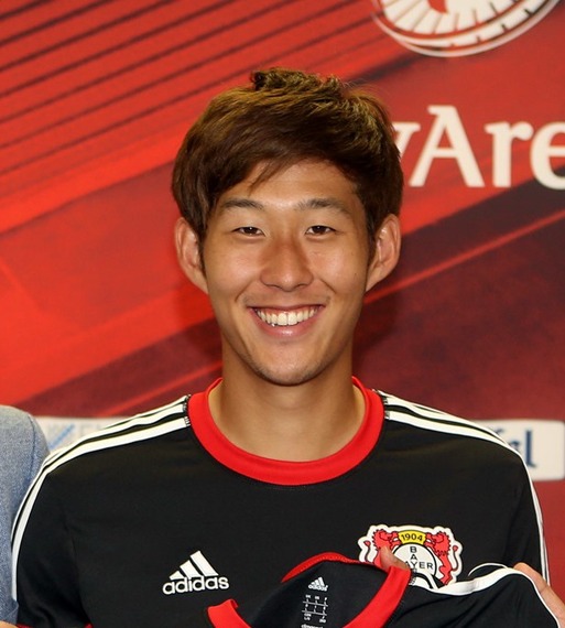 2015-09-02-1441155411-8809175-Son_HeungMin_in_Bayer_Leverkusen.jpg