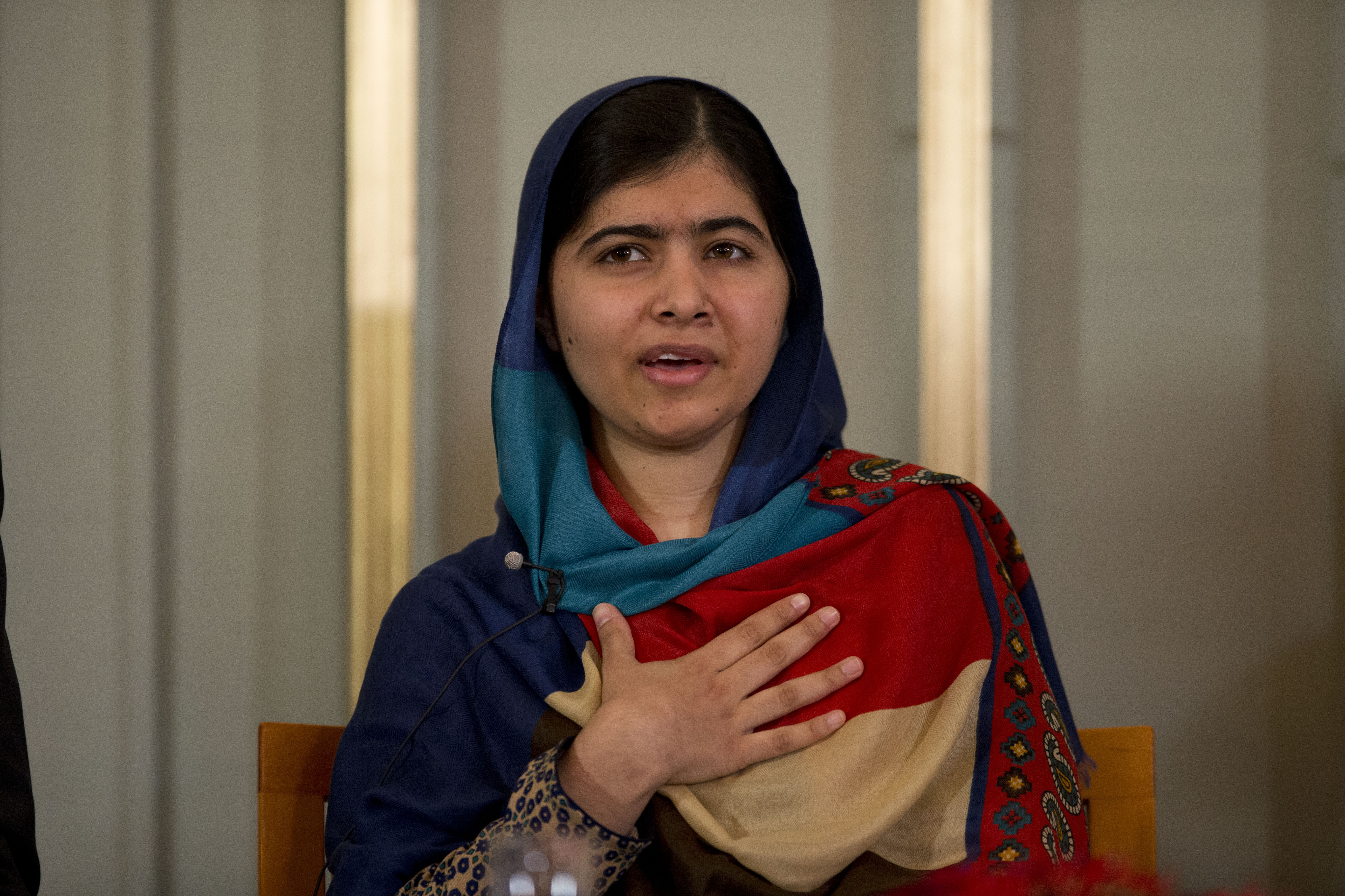 2015-09-03-1441315255-7316456-MALALA_original.jpg
