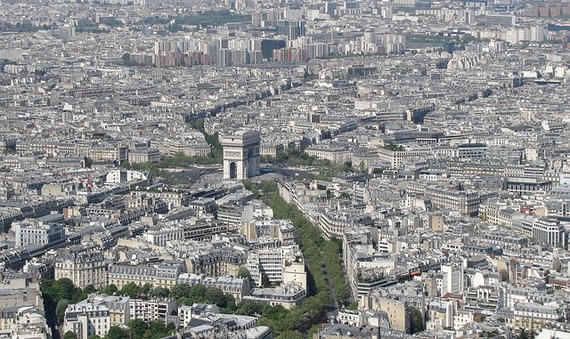 2015-09-08-1441750646-6348864-CentralParis.jpg