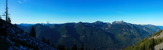 2015-09-09-1441820868-7413521-panoramamtrainier.jpg