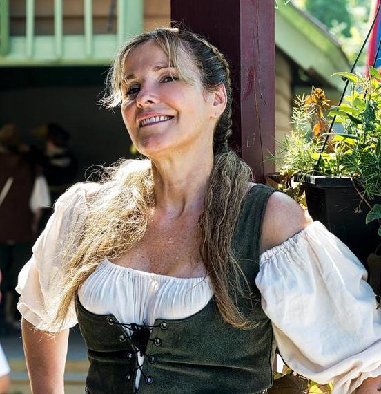 2015-09-16-1442437683-768816-Wench1cropped.jpg