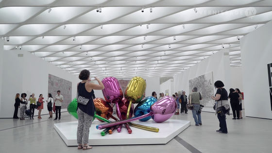 2015-09-21-1442863424-1082862-thebroad091615.jpg