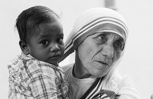 2015-09-25-1443193028-695257-360_mother_teresa_0820.jpg