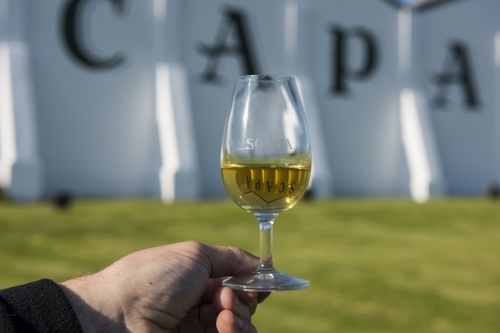 2015-09-29-1443525919-7746799-Scapa_Whisky_Glass_at_Scapa_Distillery_Orkney_Scotland.jpg