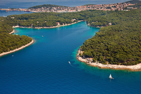 2015-10-06-1444142544-3121831-CikatBayLosinj.jpg