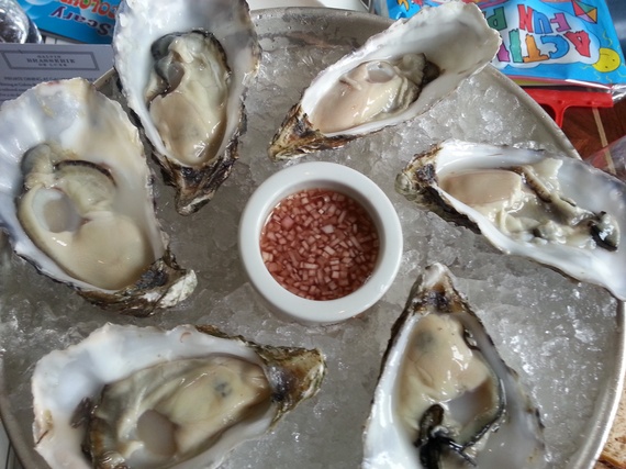 2015-10-07-1444223472-4963187-oysters.jpg