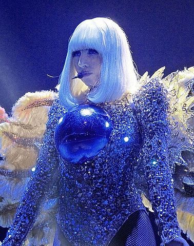 2015-10-08-1444277945-8873986-378pxLady_Gaga_ArtRave_San_Diego_Opening_edited.jpg