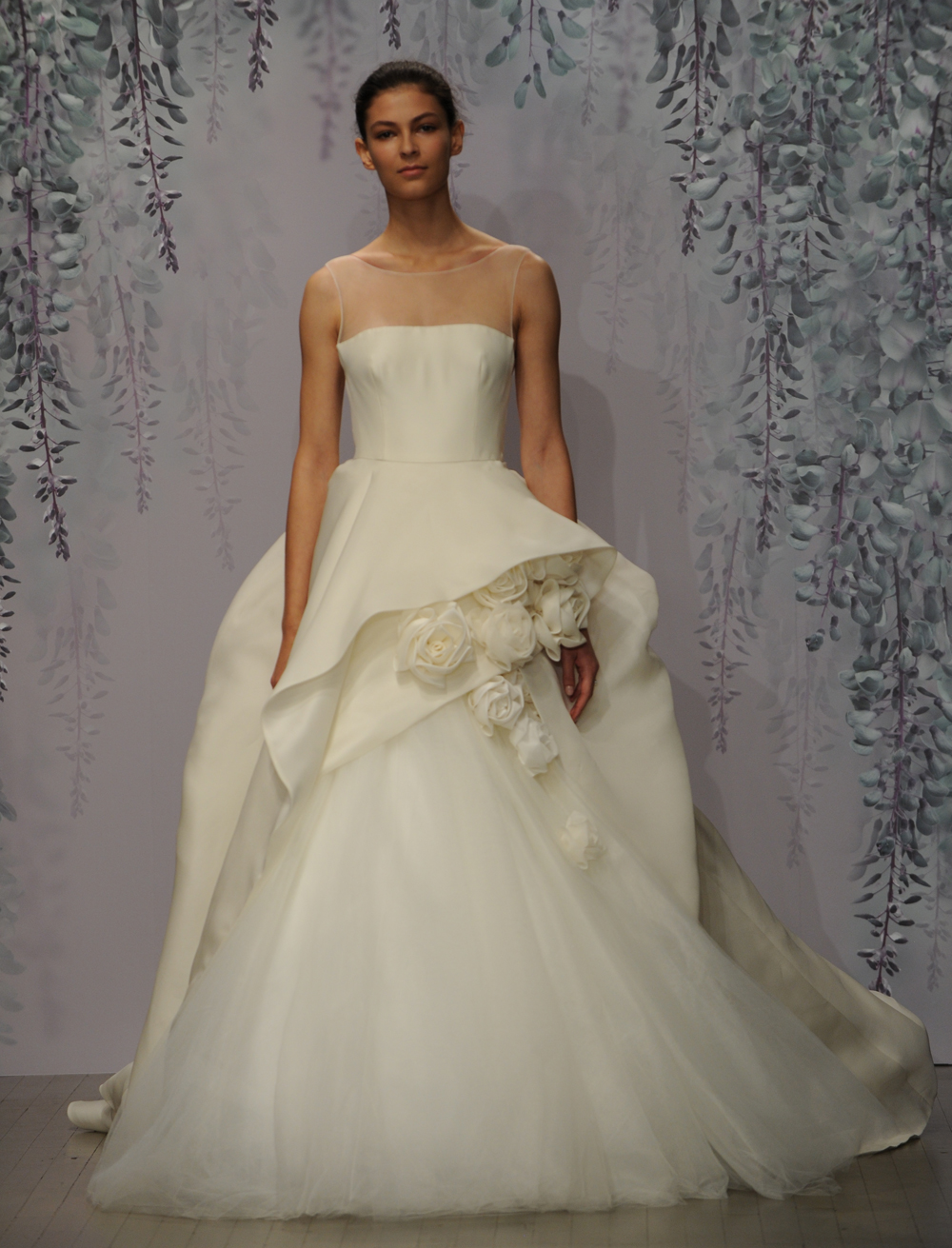 Monique Lhuillier's Fall 2016 Wedding Dress Collection Is Romance ...