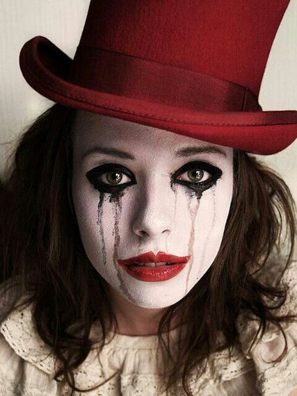 2015-10-15-1444919335-724872-sad_lady_clown.jpg