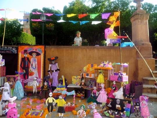 2015-10-16-1444971120-6749148-altars.jpg