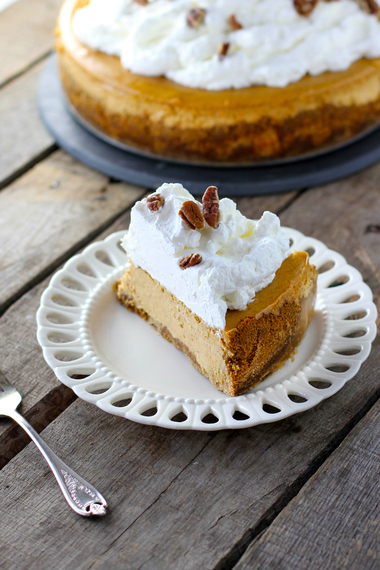 2015-10-20-1445302776-3313552-CheesecakeFactoryPumpkinCheesecakePicture.jpg