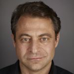 2015-10-21-1445466461-5737418-Peter_Diamandis_Headshot.jpeg