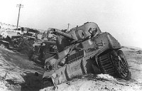 2015-10-22-1445531882-6767863-suezTanks_Destroyed_Sinai200x128.jpg