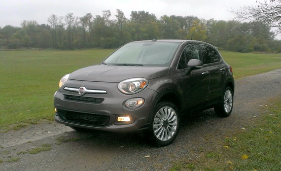 2015-10-27-1445975823-4636356-FIAT500X.jpeg