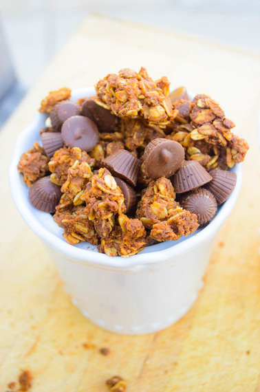 2015-11-05-1446701015-6686876-pbcupgranola6.jpg