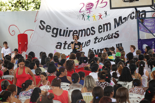 2015-11-06-1446825009-1198115-MiriamNobre_500.png