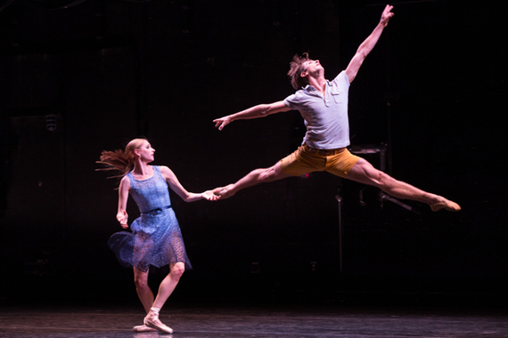 2015-11-06-1446843217-6011507-BALLETCOLLECTIVEBlackbirdsAshleyLaraceyHarrisonColl0455.jpgbyMatthewMurphy.jpg