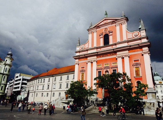 2015-11-11-1447262280-4170503-Ljubljanadaysceneclouds.jpg