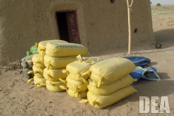 2015-11-13-1447386725-5873829-TalibanHashish_seized_during_Operation_Albatross.jpg