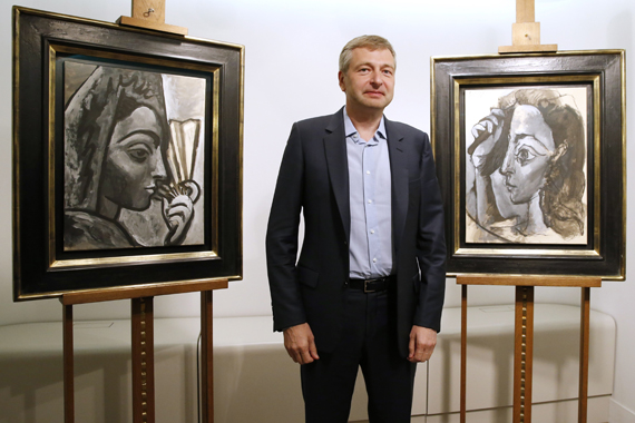 2015-11-18-1447856325-5827717-GettyDMITRYRYBOLOVLEV_original.jpg