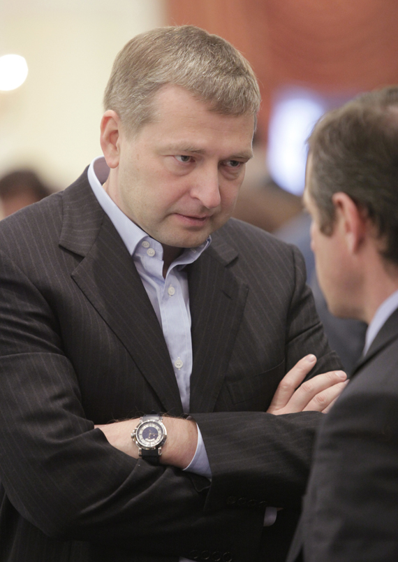 2015-11-18-1447856566-647256-33333gettyDMITRYRYBOLOVLEV_original1.jpg