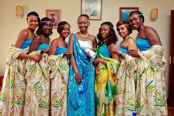 2015-11-23-1448243733-5715135-RwandanRwandesewomen.jpg