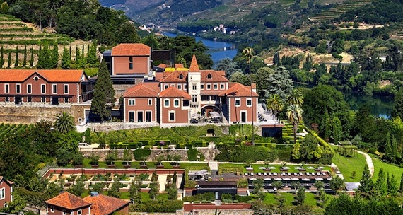 2015-11-24-1448358456-2100207-six_senses_douro_valley_aerial_view_6168a4.jpg