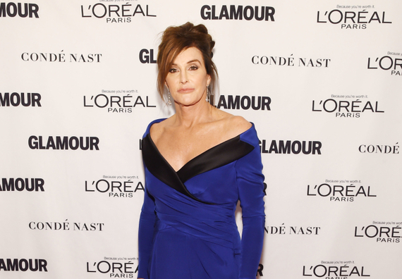 2015-11-24-1448378732-1294134-theyearawardscaitlynjenner1750x5221447175327.jpg