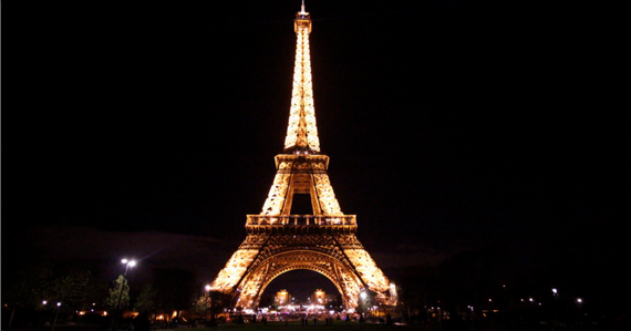 2015-11-25-1448466965-1439160-paris.png