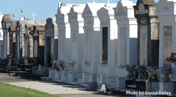 2015-11-30-1448899358-7569382-St_Louis_Cemetery_Number_3_New_Orleans.jpg