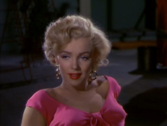 2015-12-01-1448947176-1179787-MarilynMonroe.jpg