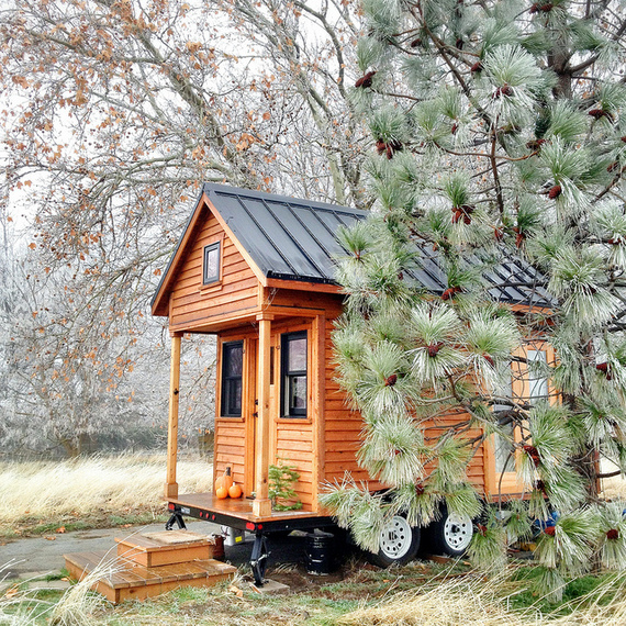 2015-12-01-1448984422-4722085-tinyhouse.jpg