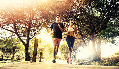 2015-12-01-1448984687-7549380-DNAFitnessEpicSanaRunning.jpg