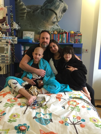 2015-12-09-1449675914-3741871-duringthetransplant.jpg