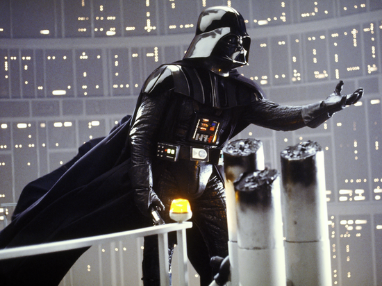 2015-12-18-1450447345-7810839-DarthVader.jpg