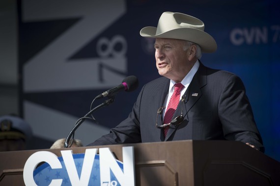 2015-12-21-1450729568-6216671-Former_Vice_President_Dick_Cheney_speaks_at_the_christening_ceremony_of_the_aircraft_carrier_USS_Gerald_R._Ford_CVN_78_Nov._9_2013_at_Newport_News_Shipbuilding_in_Newport_News_Va_131109NWL435526.jpg