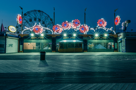 2015-12-28-1451286511-7530305-LunaPark.jpg