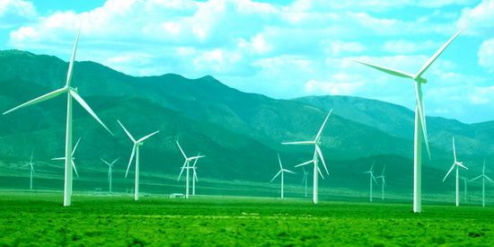 2016-01-06-1452048237-8720076-windturbineinstallationinbasinnrangeJuly302013570x.jpg