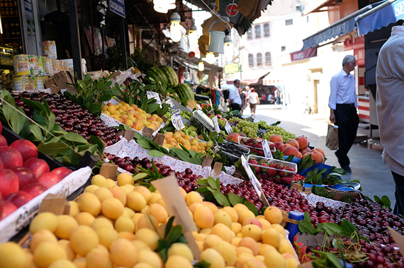 2016-01-08-1452289122-9735434-04IstanbulMarket.jpg